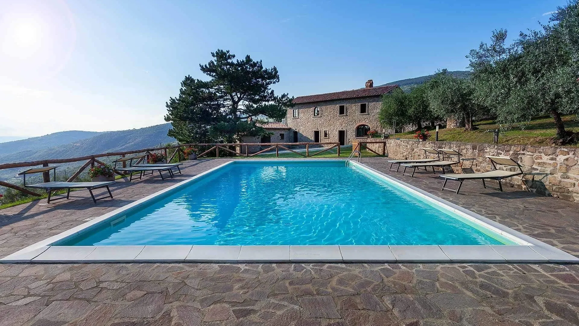 Le Celle Villa Cortona 0*,